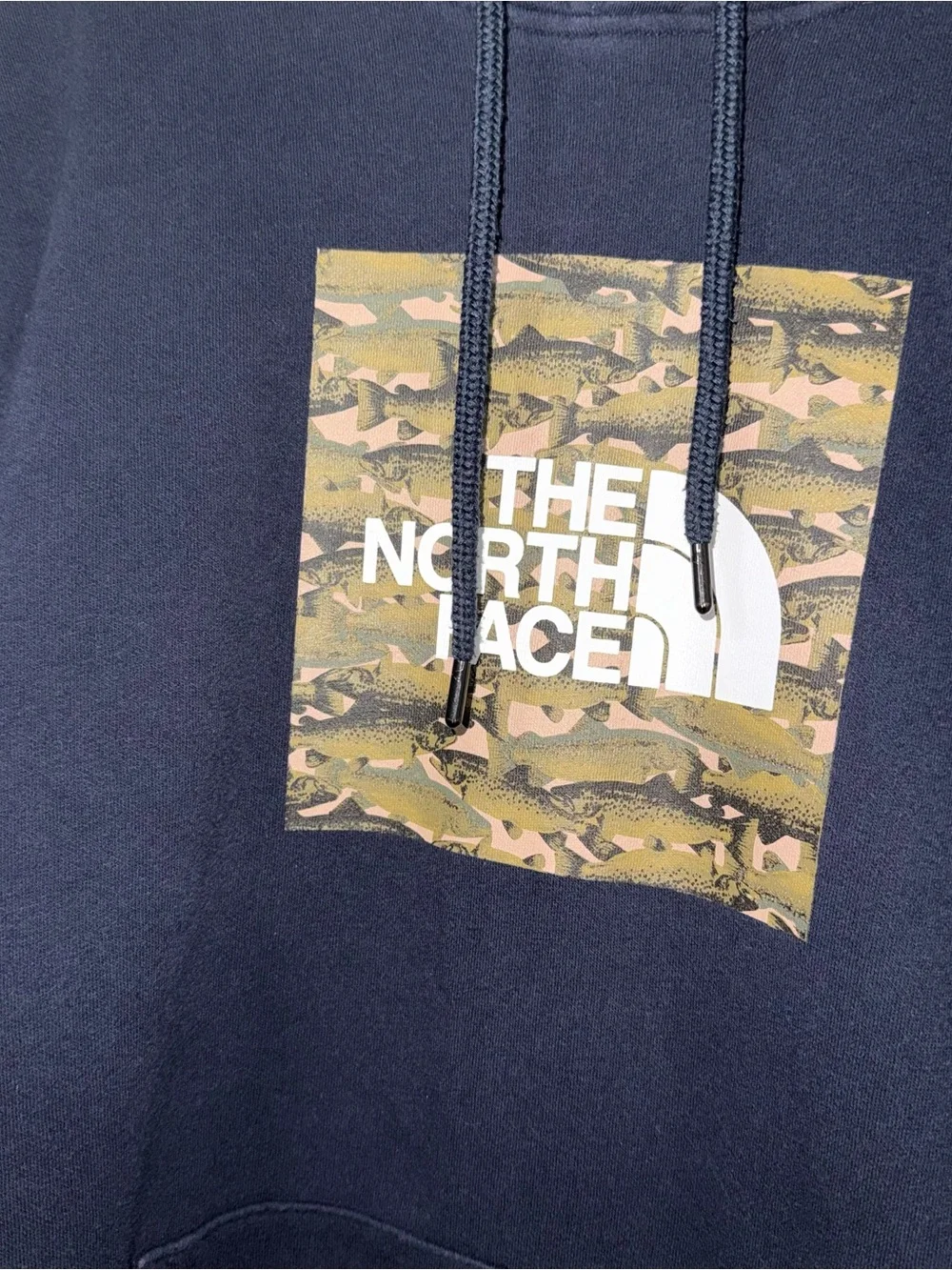 The North Face Navy Hoodie Men’s Size Large Camo Fish Design Outdoors